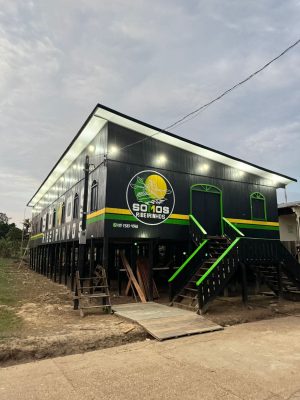Em um esforço para levar alegria, dignidade e esperança às comunidades mais remotas da Amazônia, o projeto social Somos Ribeirinhos se prepara para realizar uma grande Festa do Dia das Crianças no próximo 12 de outubro. A ação acontecerá na Vila do Cuiá, comunidade ribeirinha situada a cerca de 180 km de Manaus, próxima ao município de Anamã, onde cerca de 600 crianças são atendidas semanalmente pelo projeto — o primeiro com atuação fixa na região.